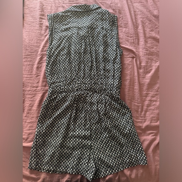 Forever 21 Romper - Picture 6 of 9